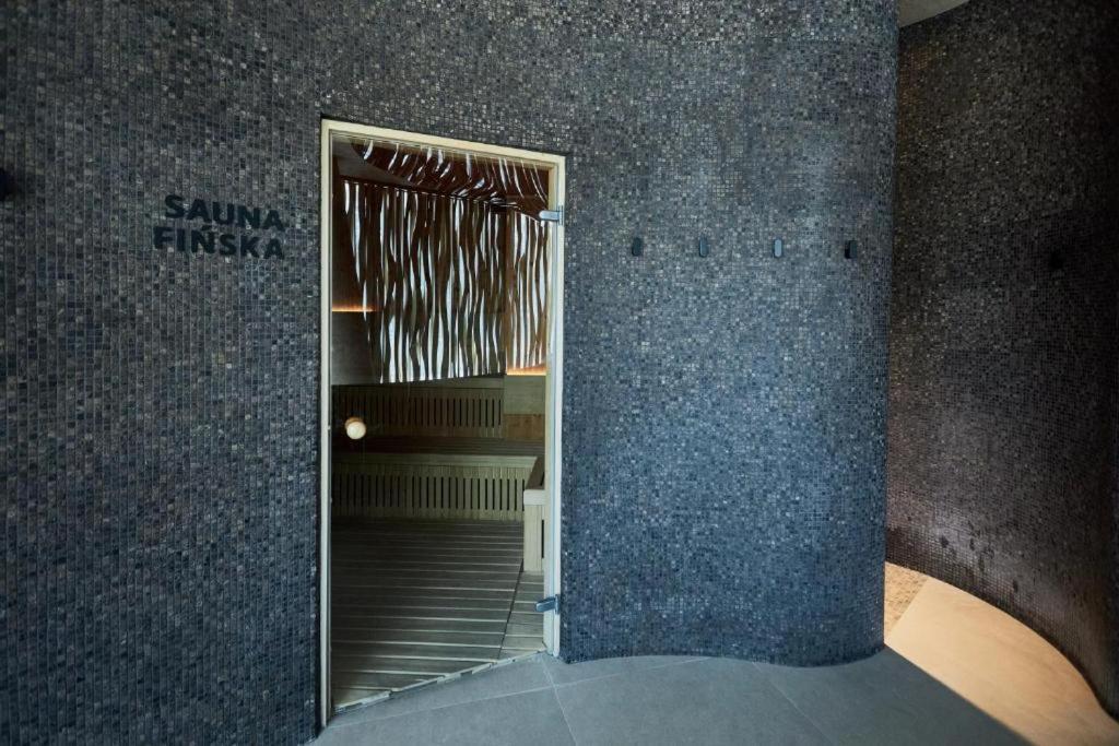 Wave - Aurum II Apartment - Front Sea View 미엥지즈드로예 외부 사진